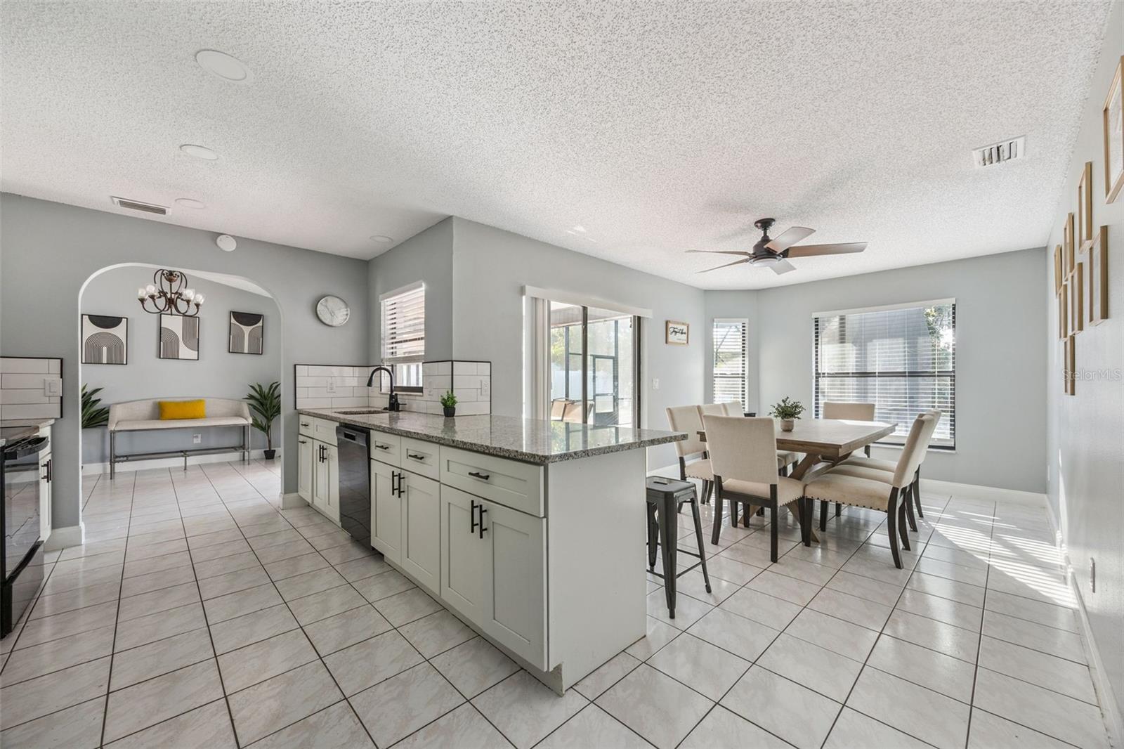 DELTONA LAKES UNIT 44 - Residential