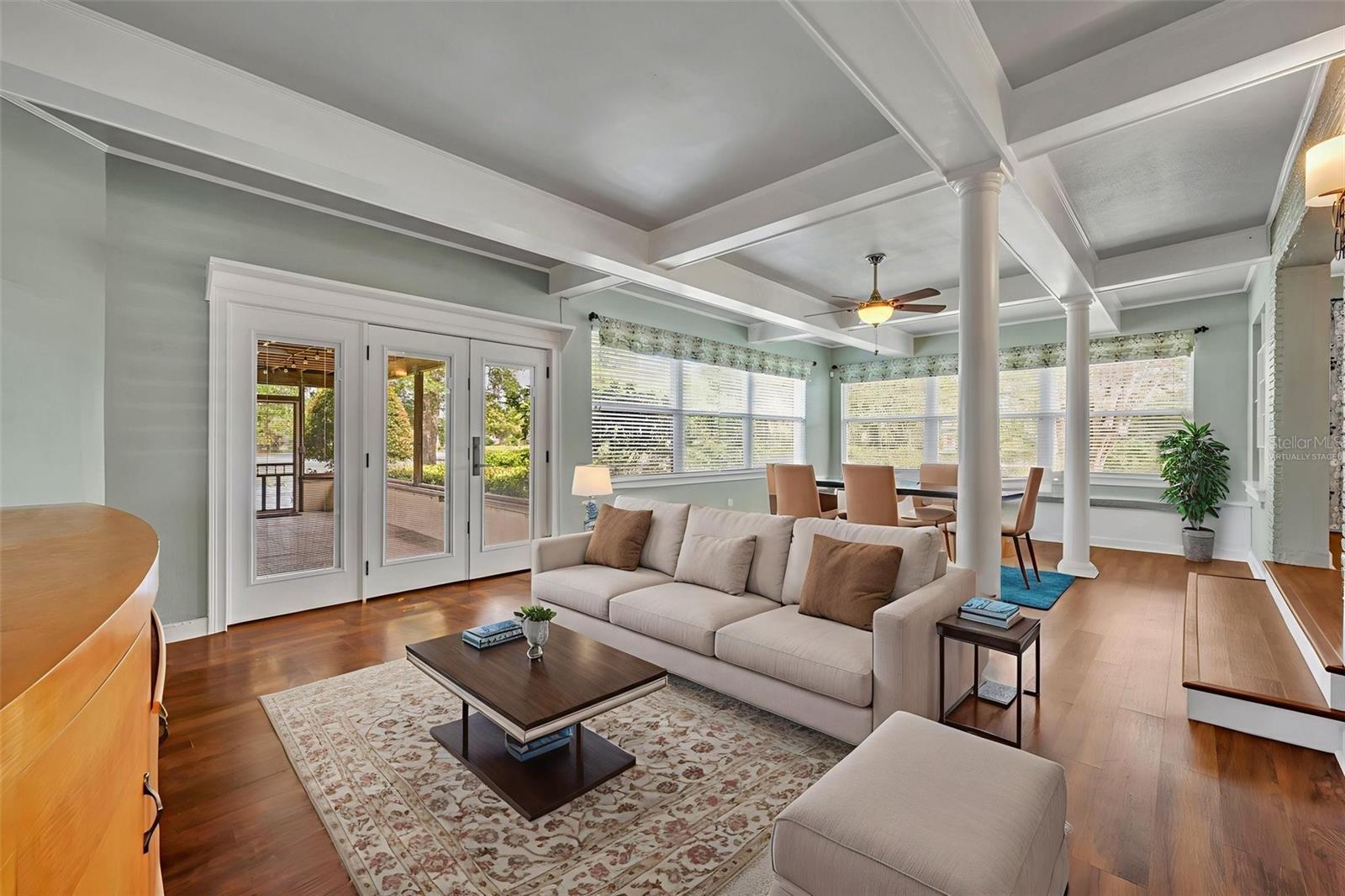 ARDSLEY MANOR - Residential