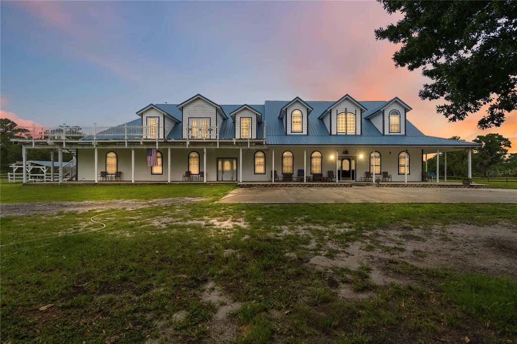 Photo of 31243 Bear Pond Drive, Sorrento, FL 32776 (MLS # O6417163)