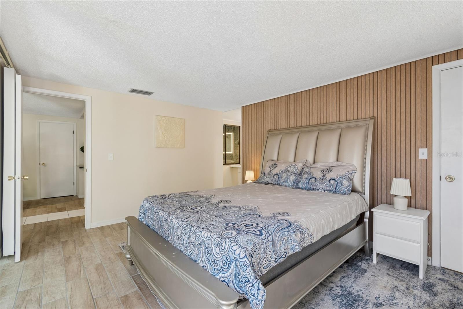 BEACON WOODS VILLAGE - Residential