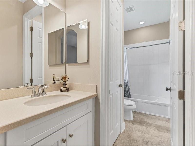 ARBOR OAKS - Residential