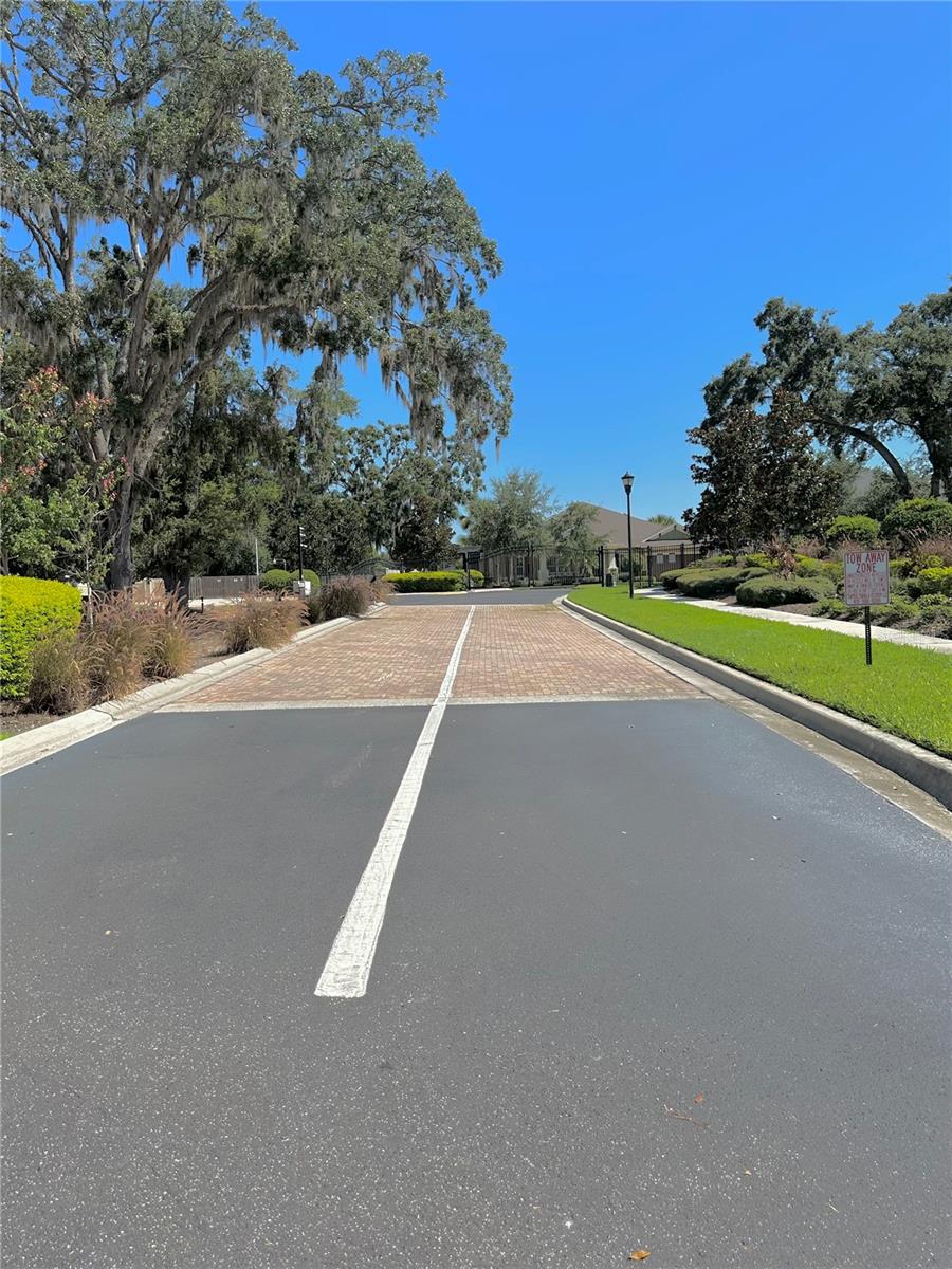 ARBOR OAKS - Residential