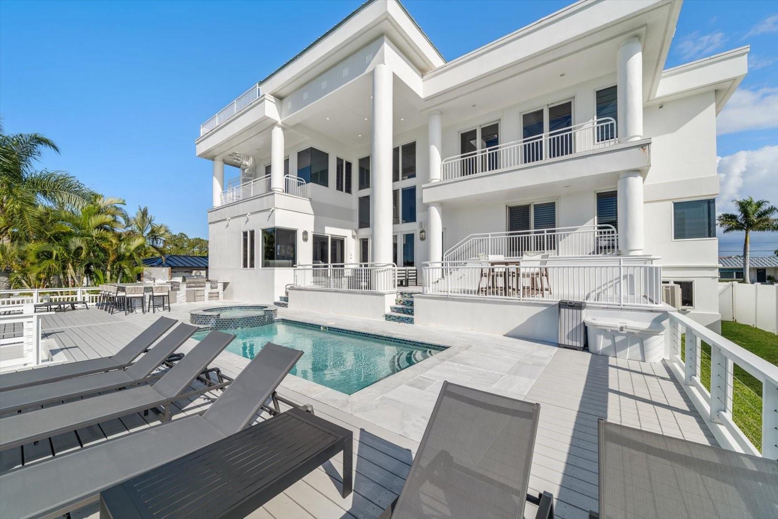 ISLAND ESTATES OF CLEARWATER - Residential