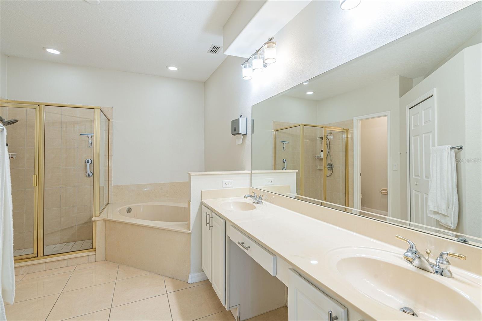 Photo 20 of 51 of 1705 SAINT TROPEZ COURT townhome