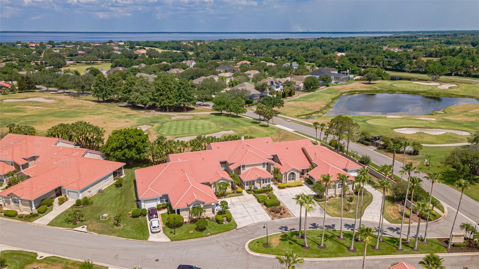 View KISSIMMEE, FL 34744 townhome