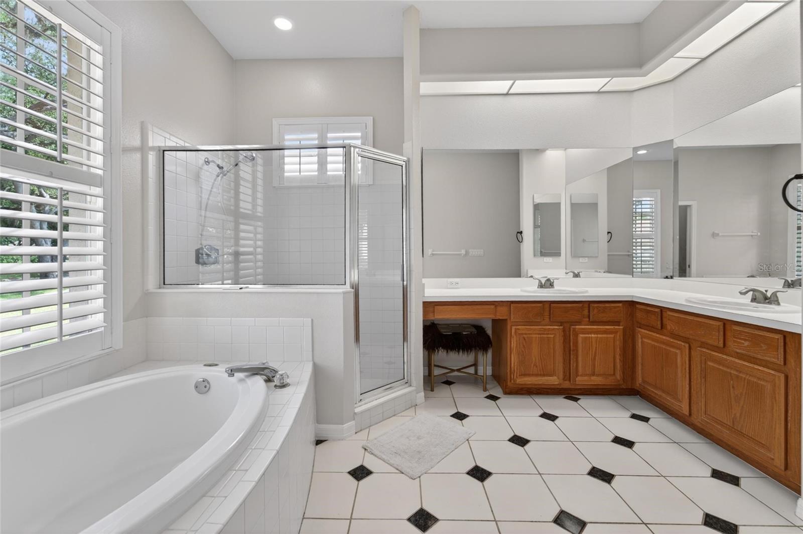 37B RIVER HILLS COUNTRY CLUB PARCEL 11 - Residential