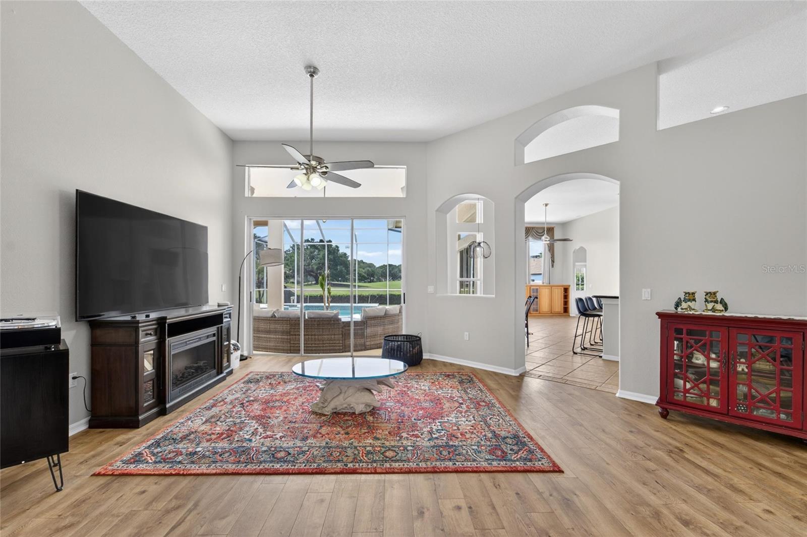 37B RIVER HILLS COUNTRY CLUB PARCEL 11 - Residential