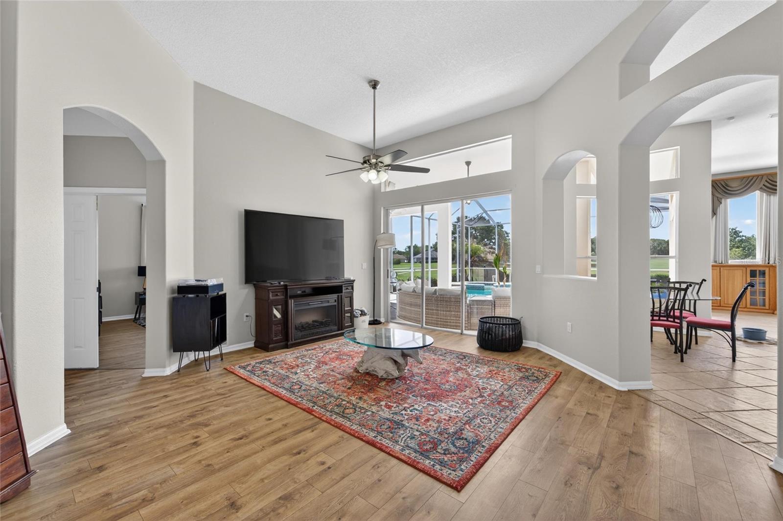 37B RIVER HILLS COUNTRY CLUB PARCEL 11 - Residential