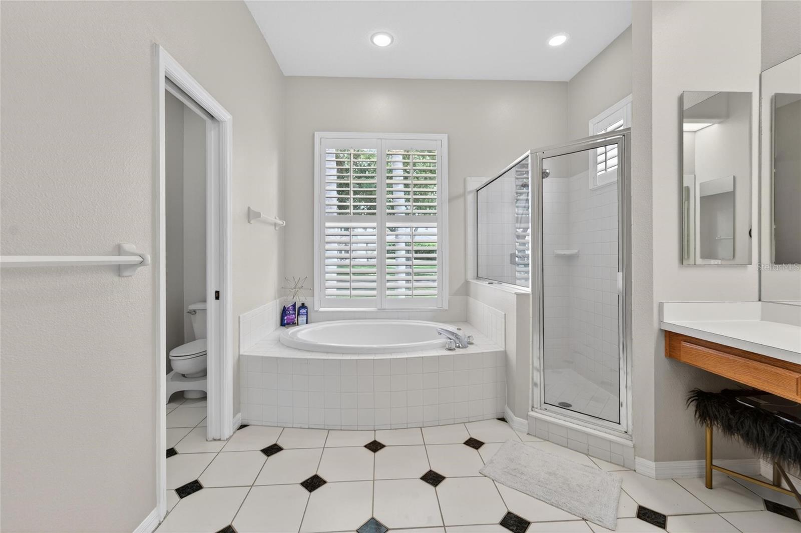 37B RIVER HILLS COUNTRY CLUB PARCEL 11 - Residential