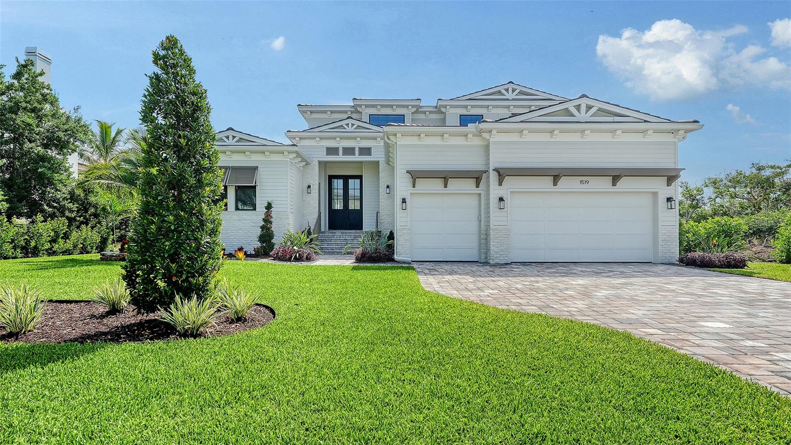 1519 HARBOR DRIVE