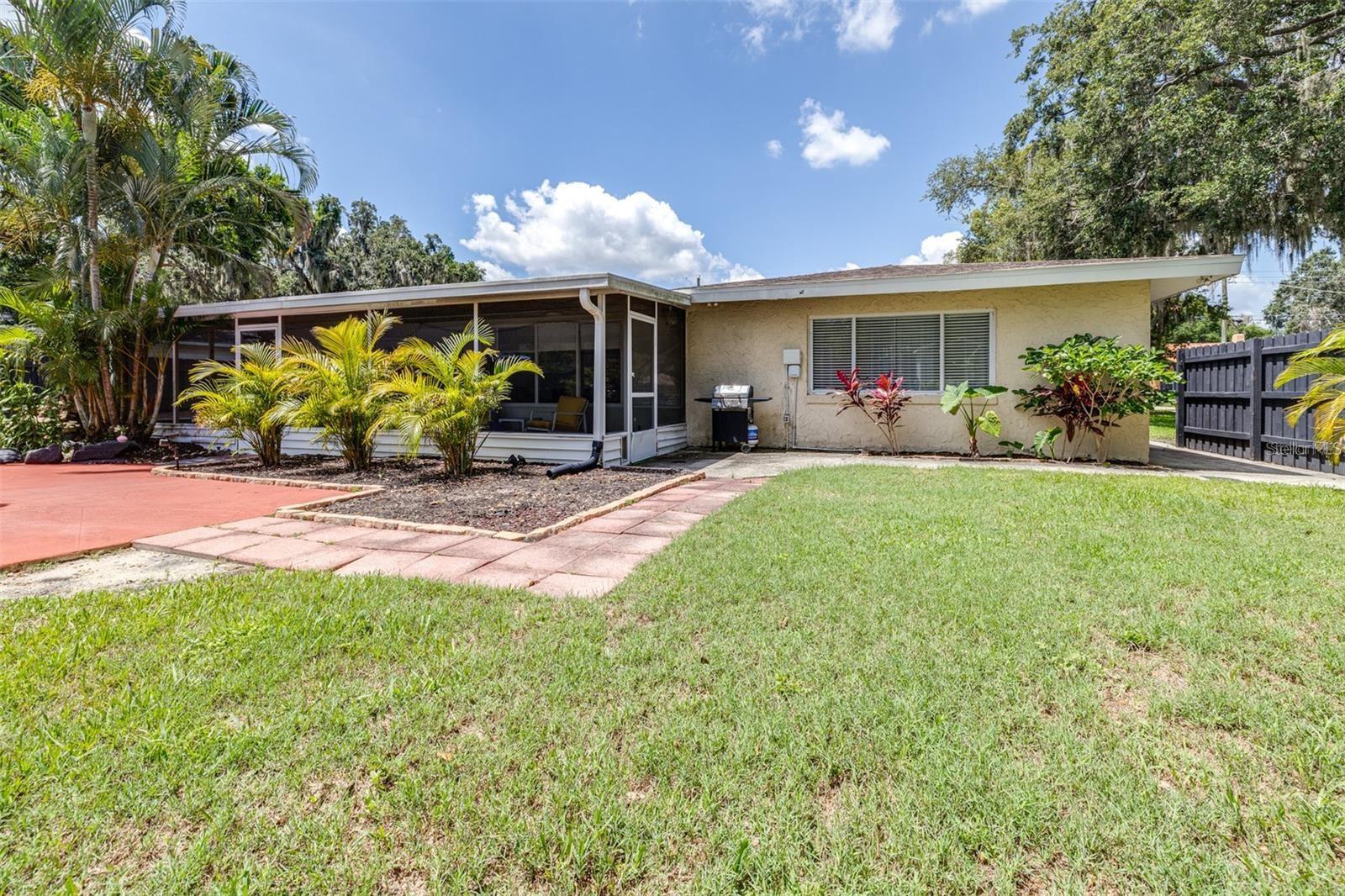 ELOISE WOODS LAKE ROY UNIT - Residential