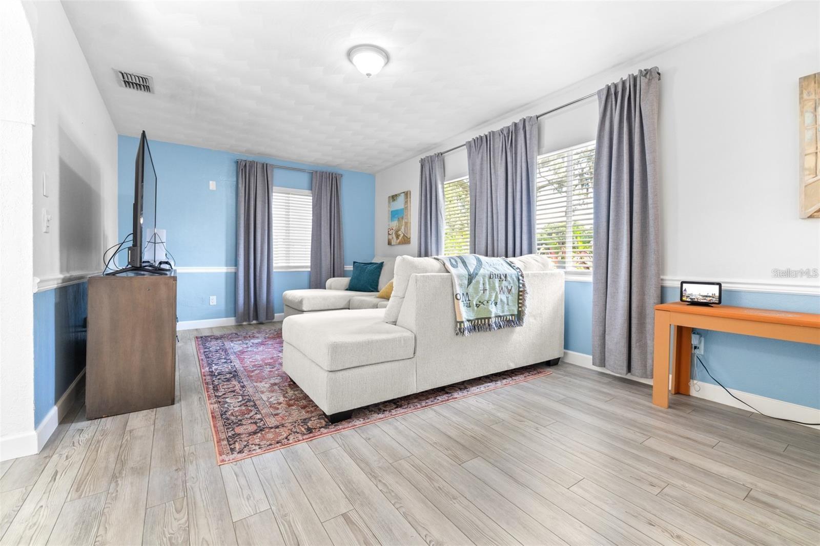 ELOISE WOODS LAKE ROY UNIT - Residential