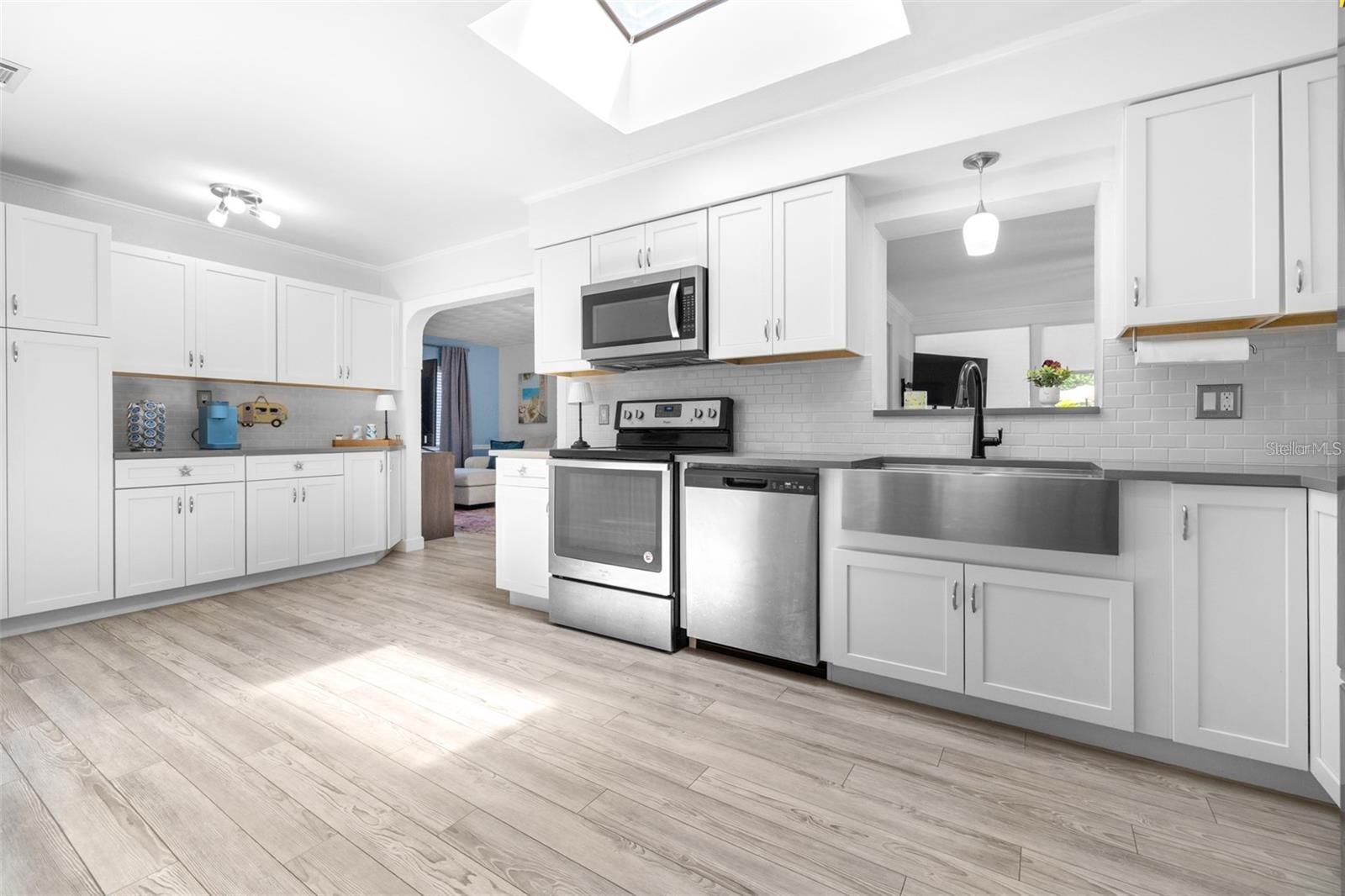 ELOISE WOODS LAKE ROY UNIT - Residential