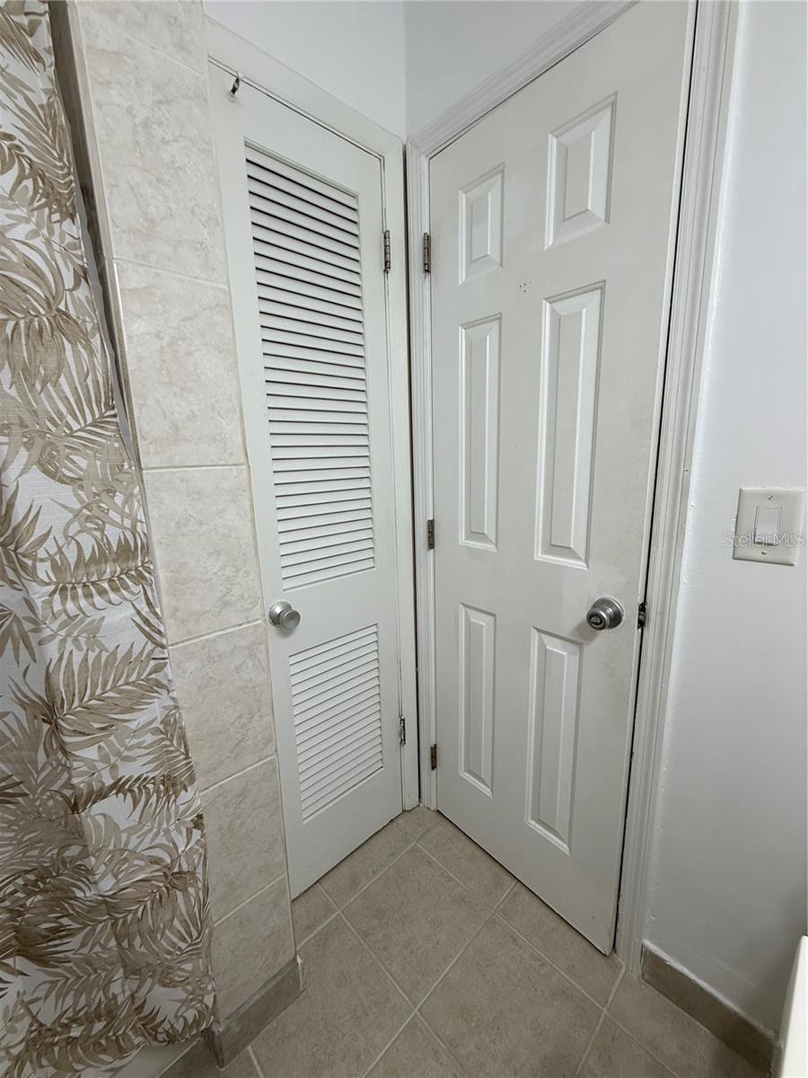 ELOISE WOODS LAKE ROY UNIT - Residential