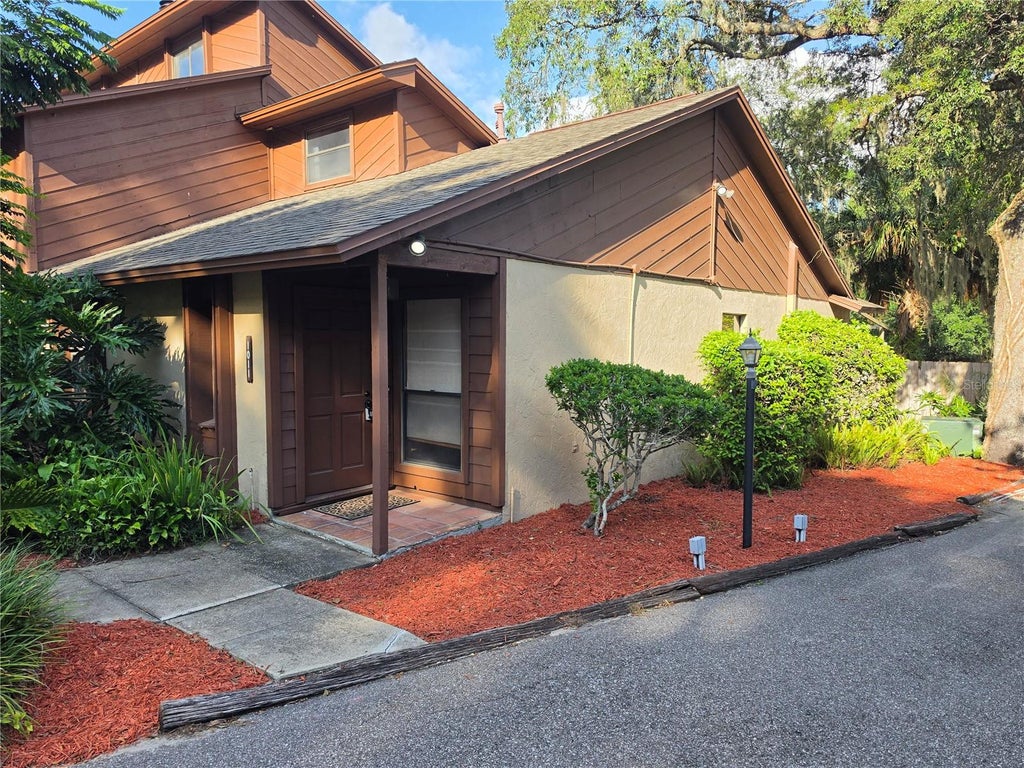 Photo of 1011 Love Ln #31, Apopka, FL 32703 (MLS # O6445120)