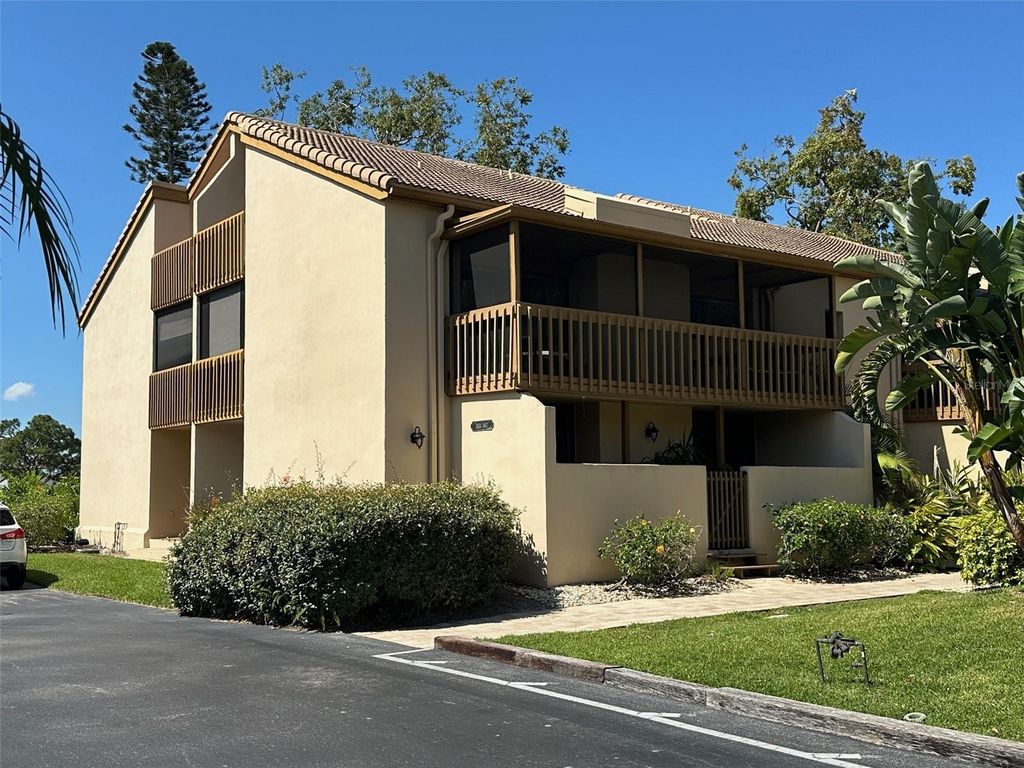 Photo of 3033 Willow Green #10, Sarasota, FL 34235 (MLS # A4691560)