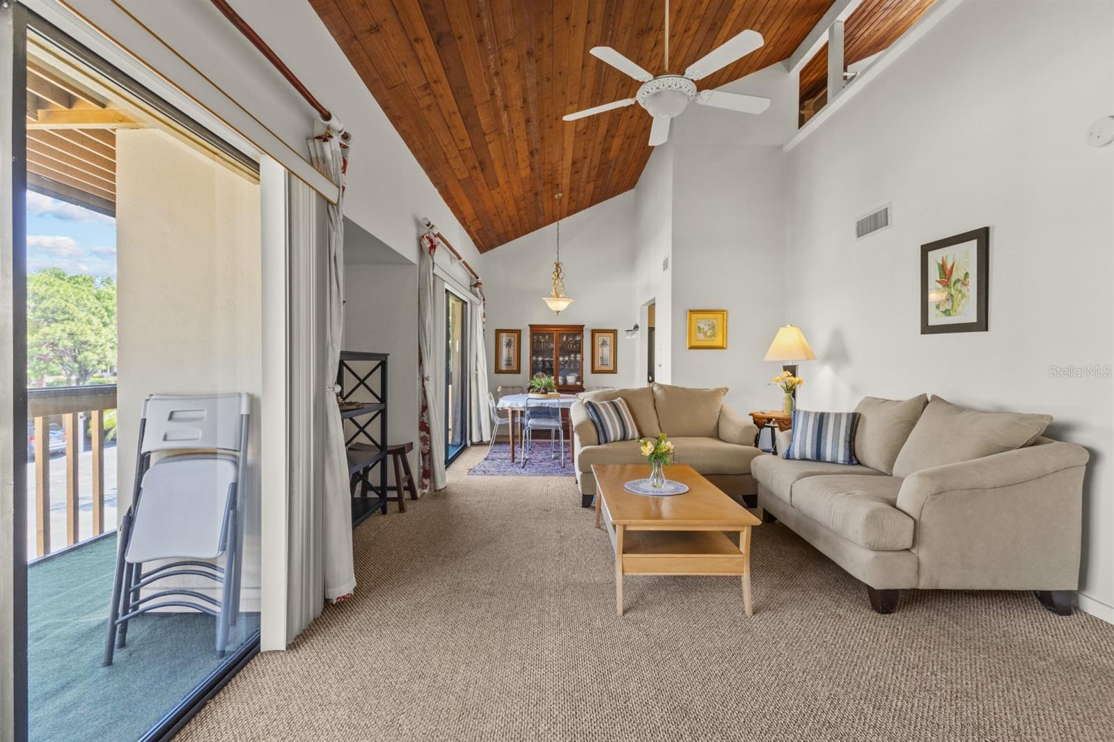 3033 WILLOW GREEN 10