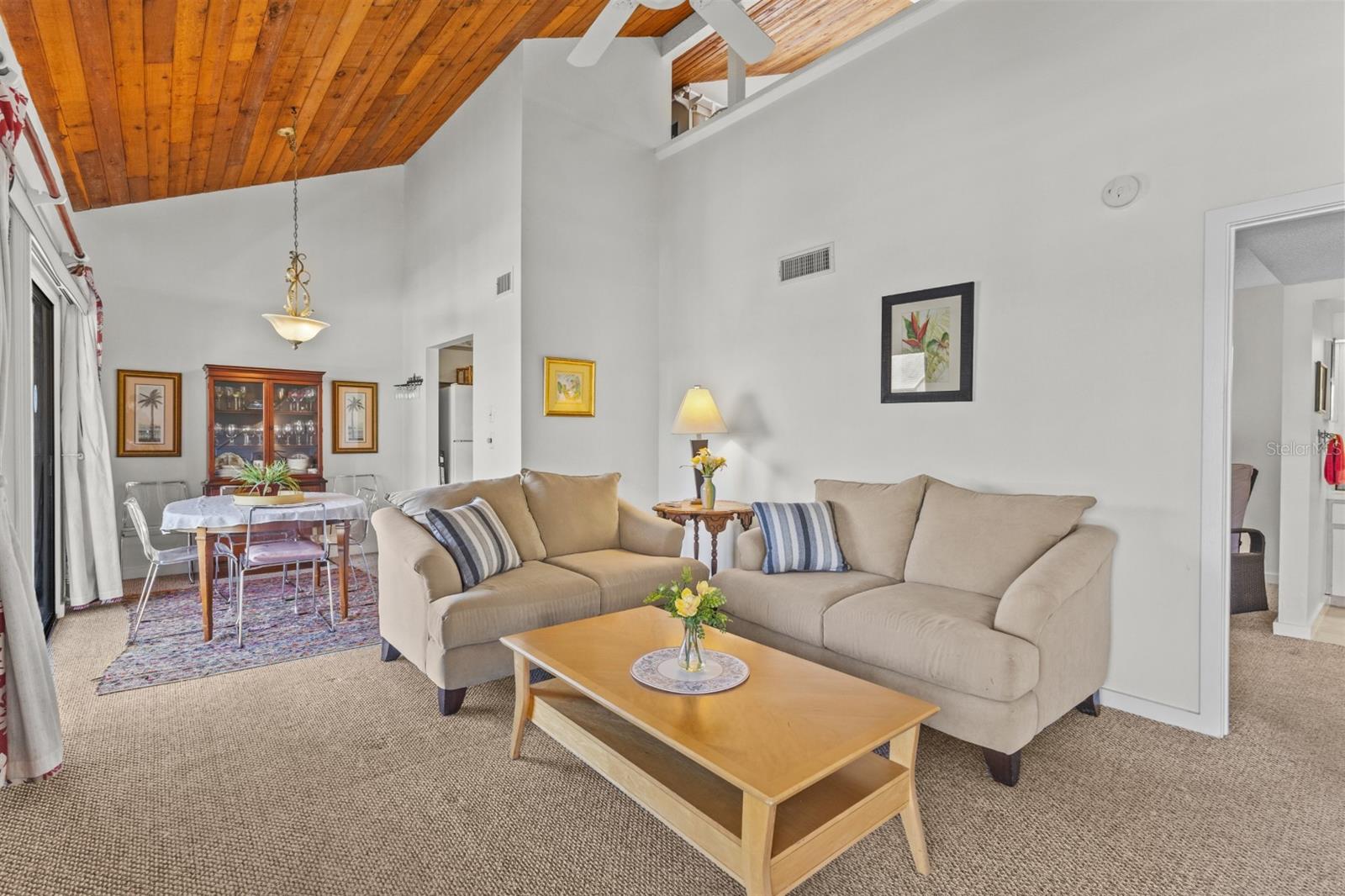 3033 WILLOW GREEN 10