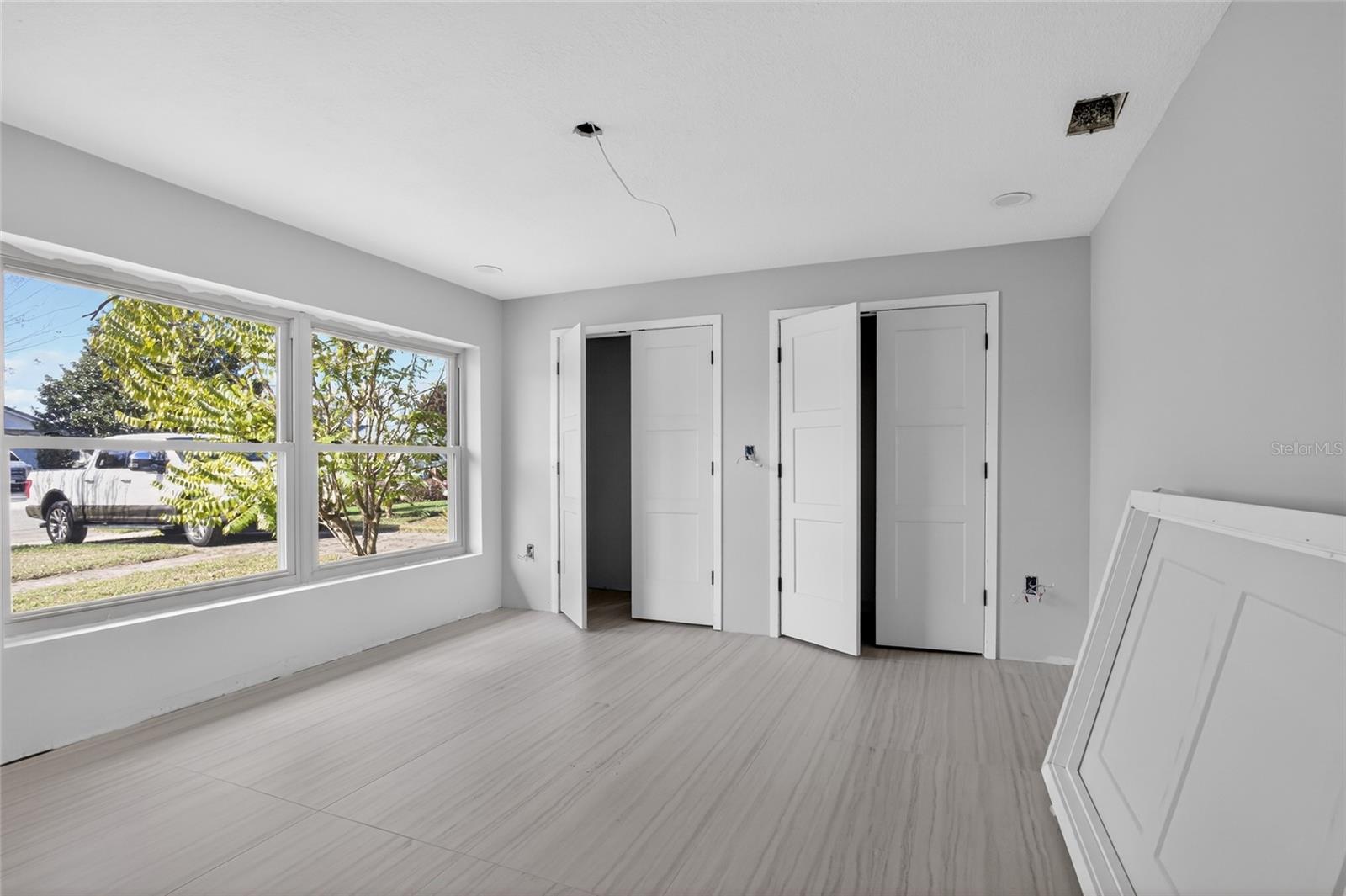 LAKE CONWAY SHORES - Residential