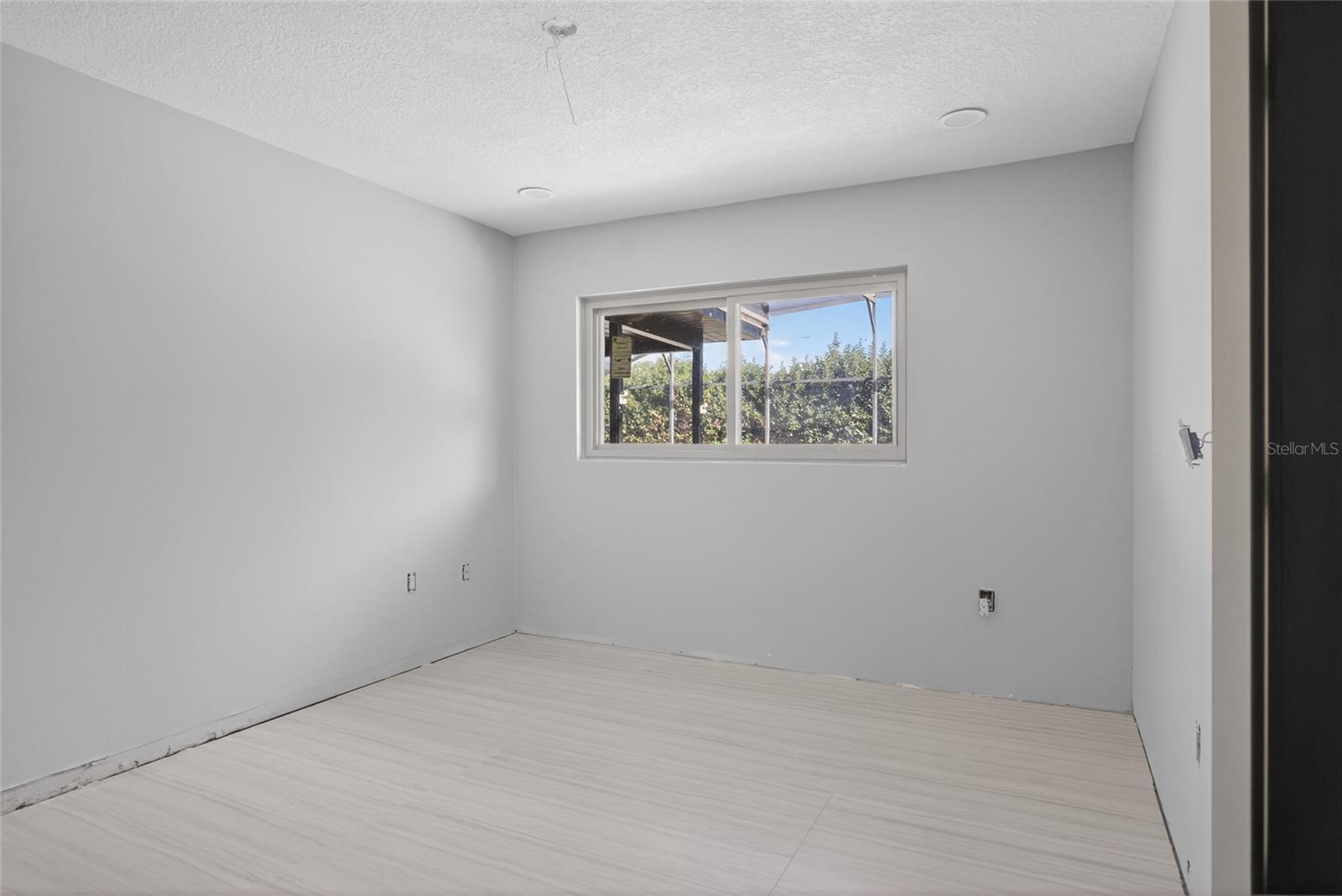 LAKE CONWAY SHORES - Residential