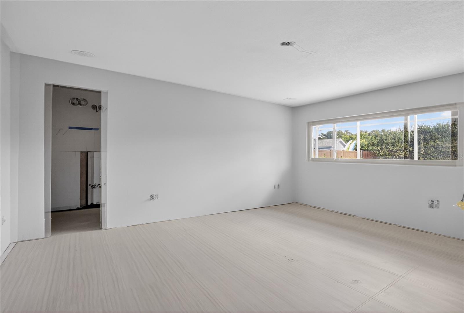 LAKE CONWAY SHORES - Residential