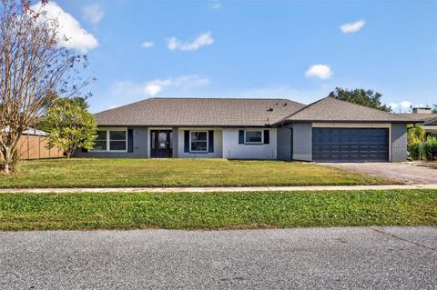 Photo of 5427 Ming Drive, Belle Isle, FL 32812 (MLS # O6373209)