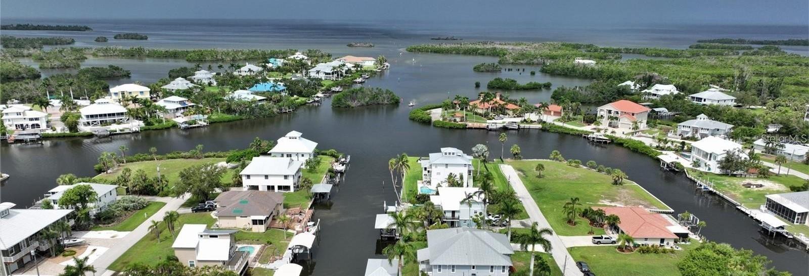 PIRATE HARBOR - Land