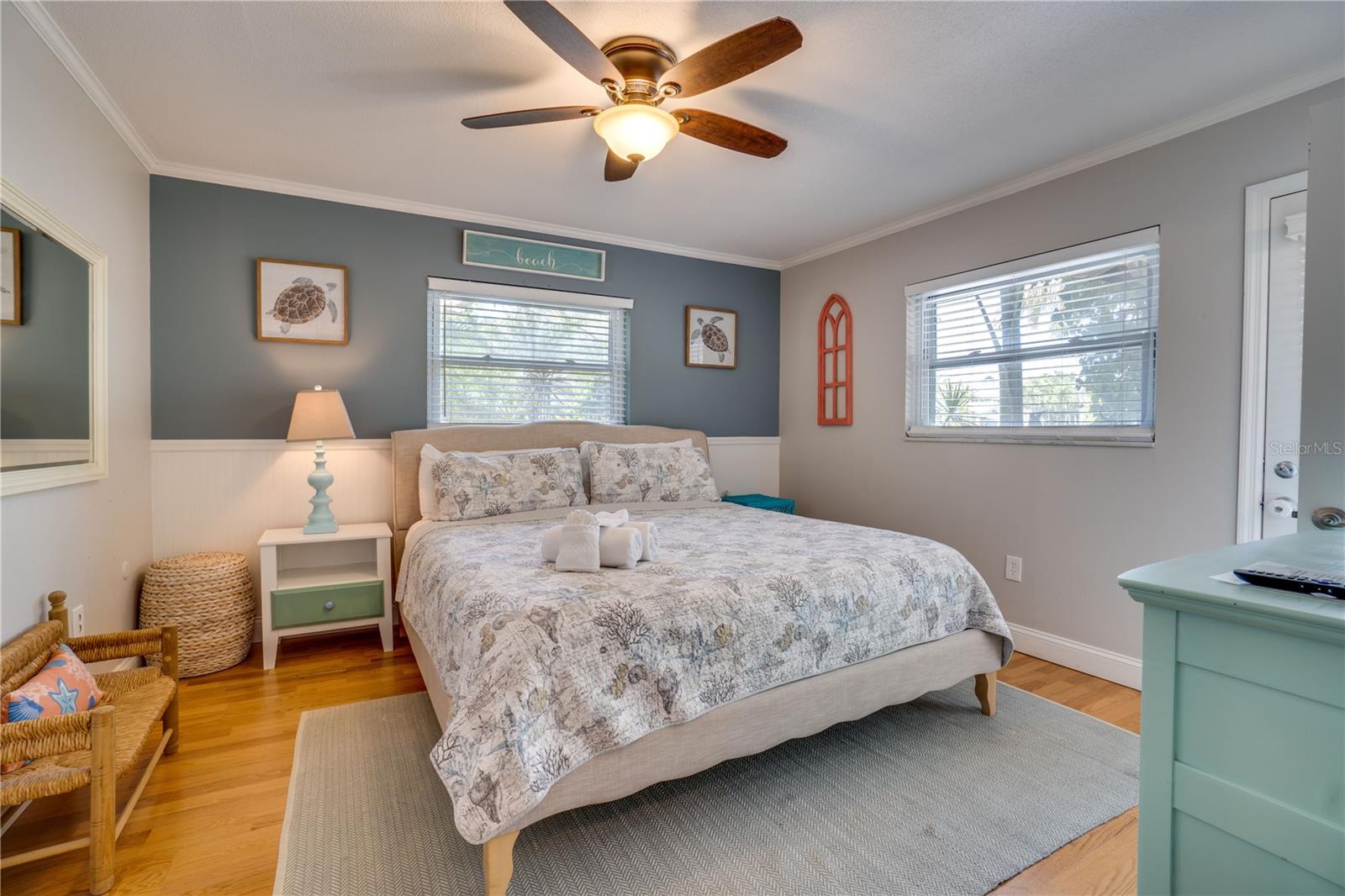 ISLAND CEDARS - Residential