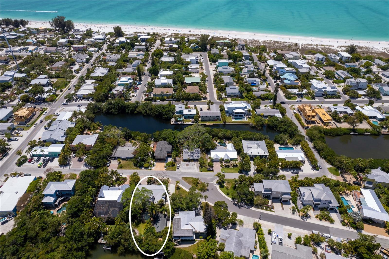 ISLAND CEDARS - Residential