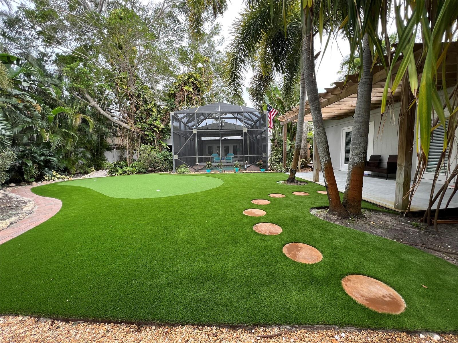 ISLAND CEDARS - Residential