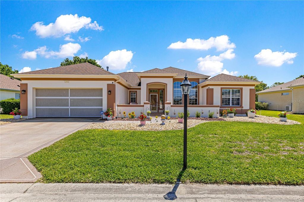 Photo of 12531 SE 93rd Court Road, Summerfield, FL 34491 (MLS # OM722626)