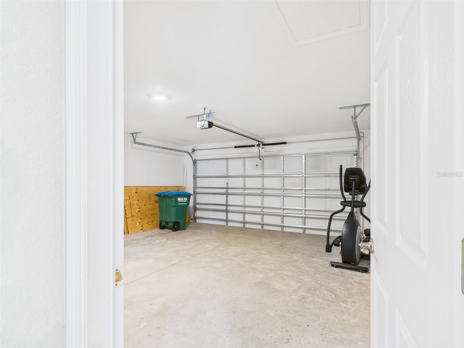 MARION OAKS UN 10 - Residential Lease