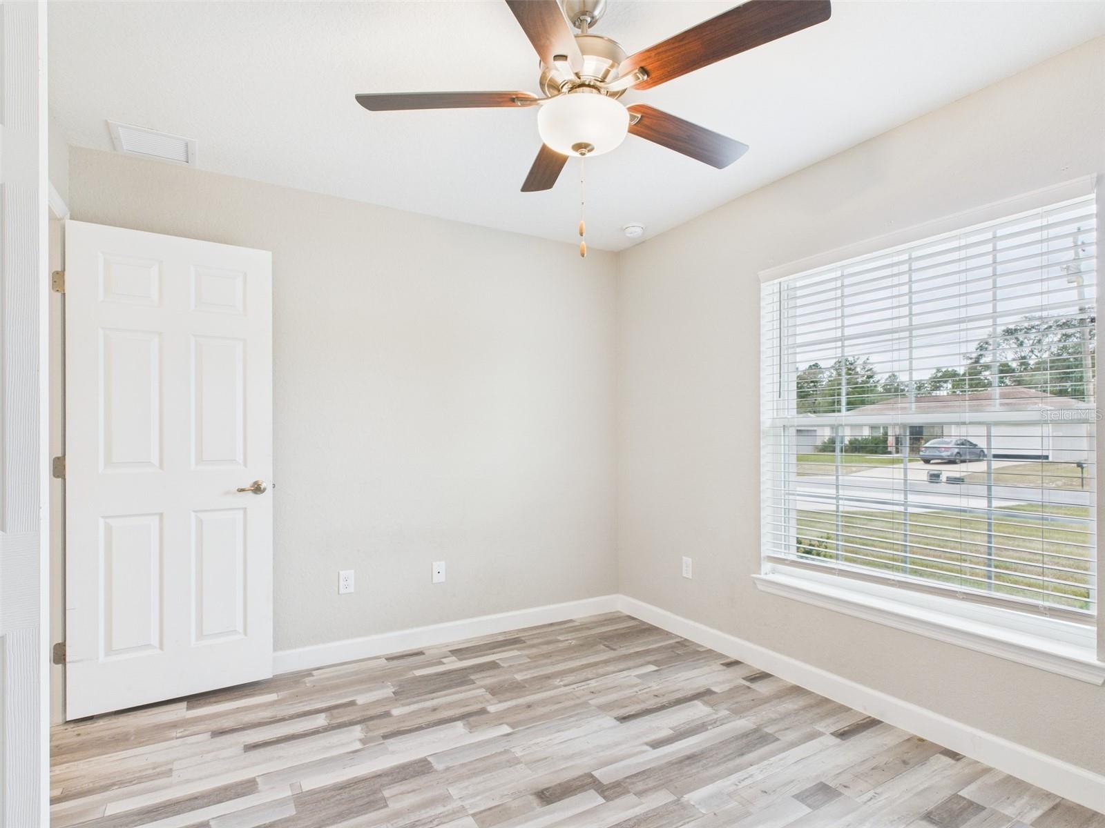 MARION OAKS UN 10 - Residential Lease