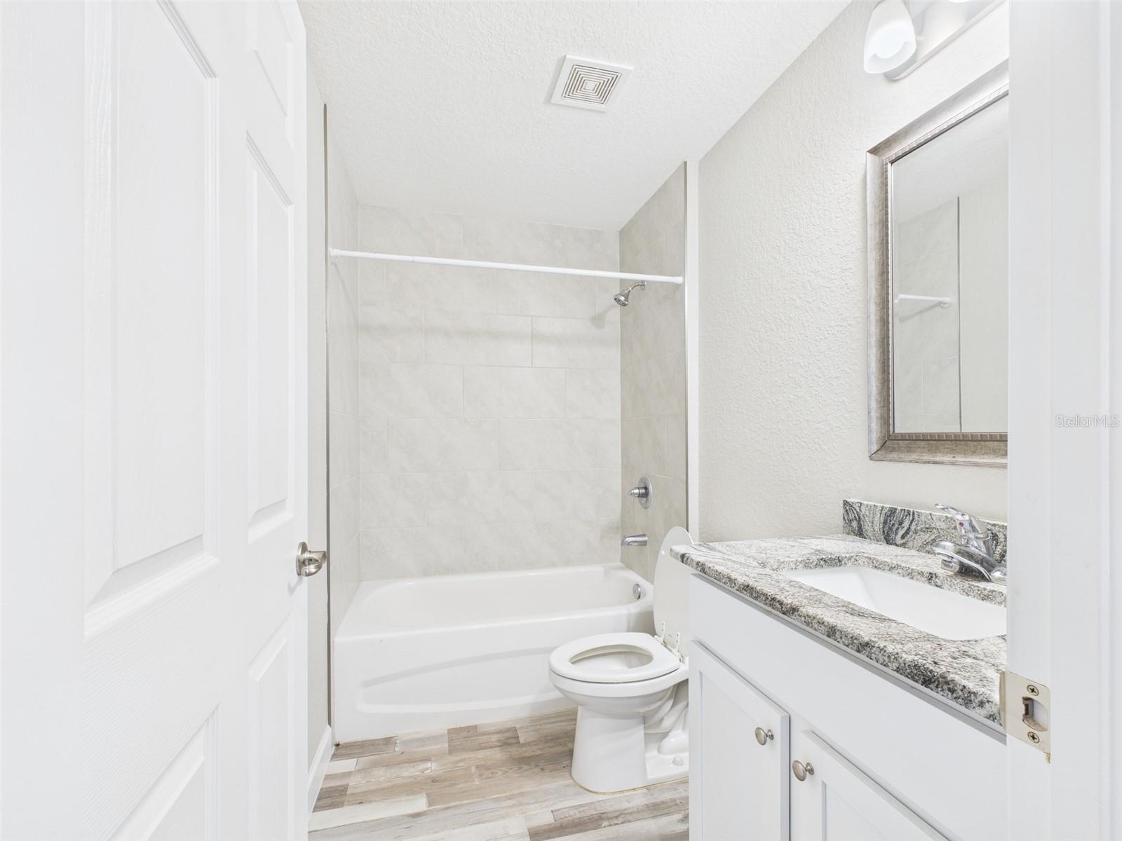 MARION OAKS UN 10 - Residential Lease