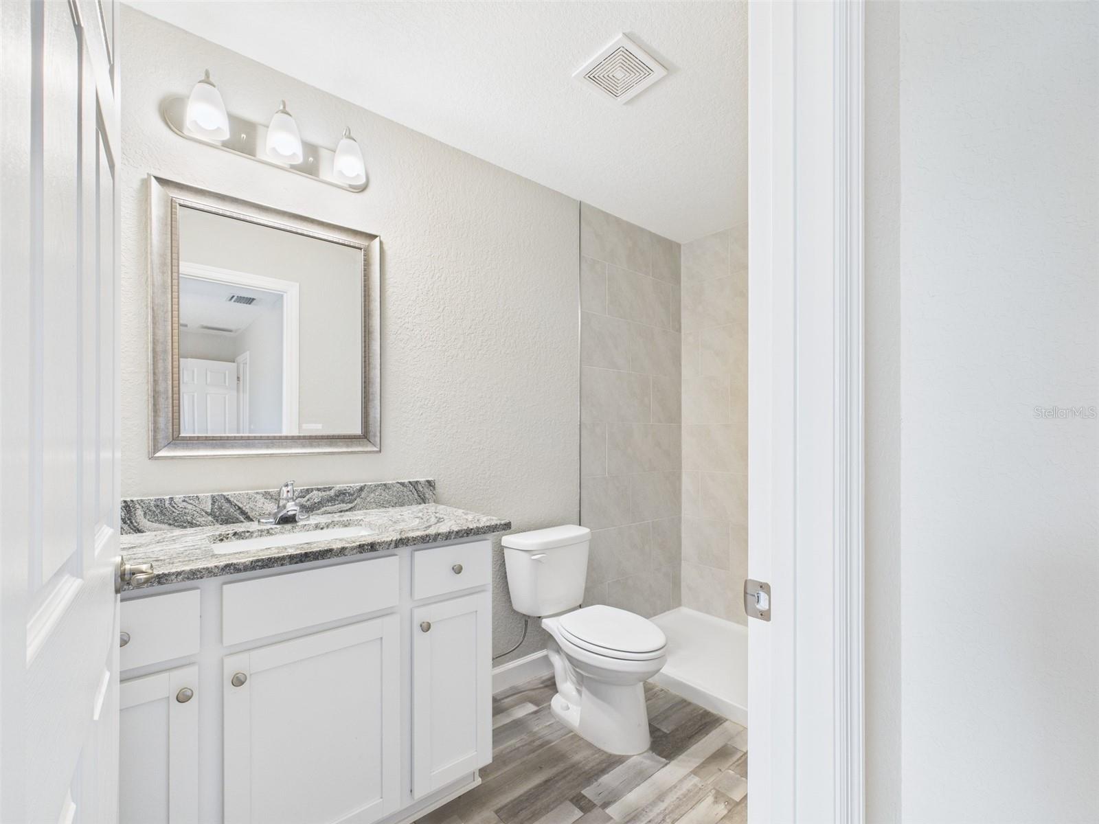 MARION OAKS UN 10 - Residential Lease