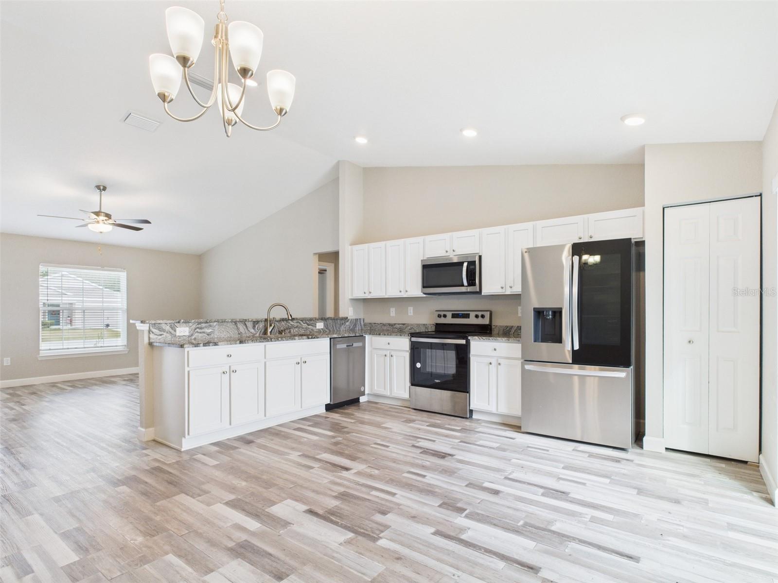 MARION OAKS UN 10 - Residential Lease