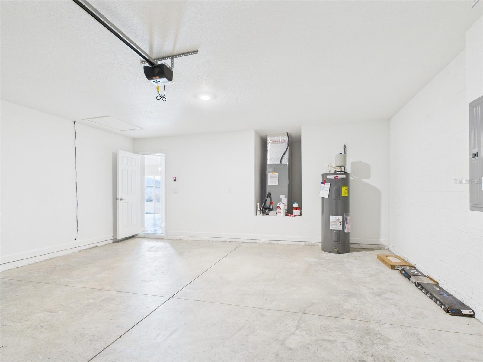 MARION OAKS UN 10 - Residential Lease