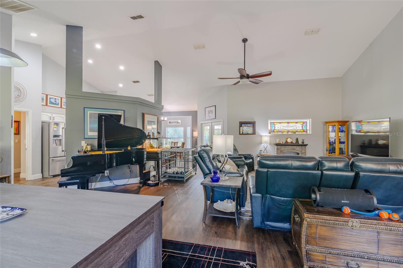 RAINBOW SPGS - Residential