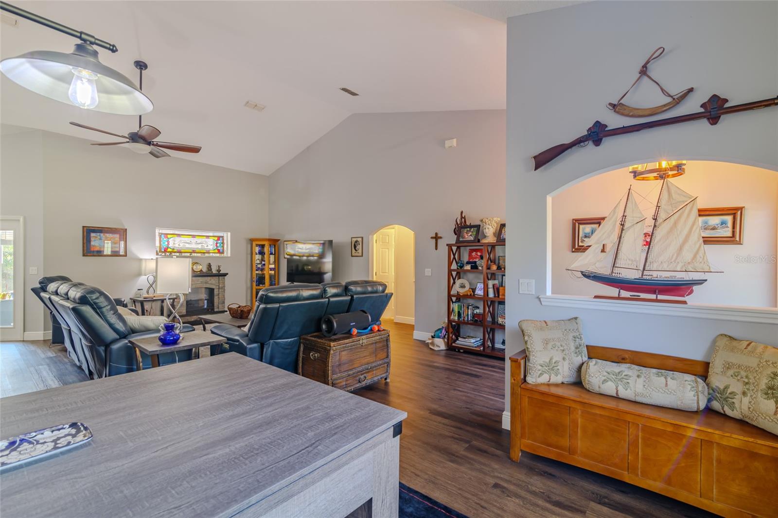 RAINBOW SPGS - Residential