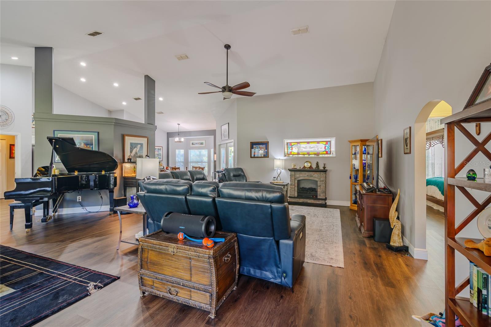 RAINBOW SPGS - Residential