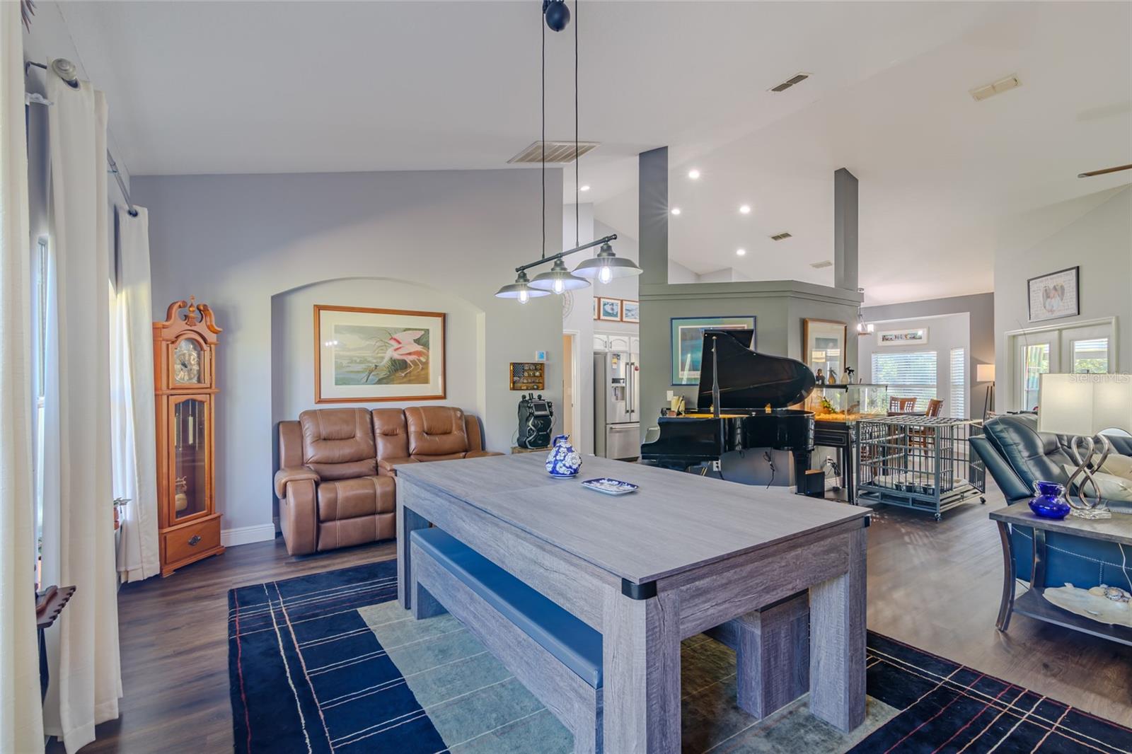 RAINBOW SPGS - Residential