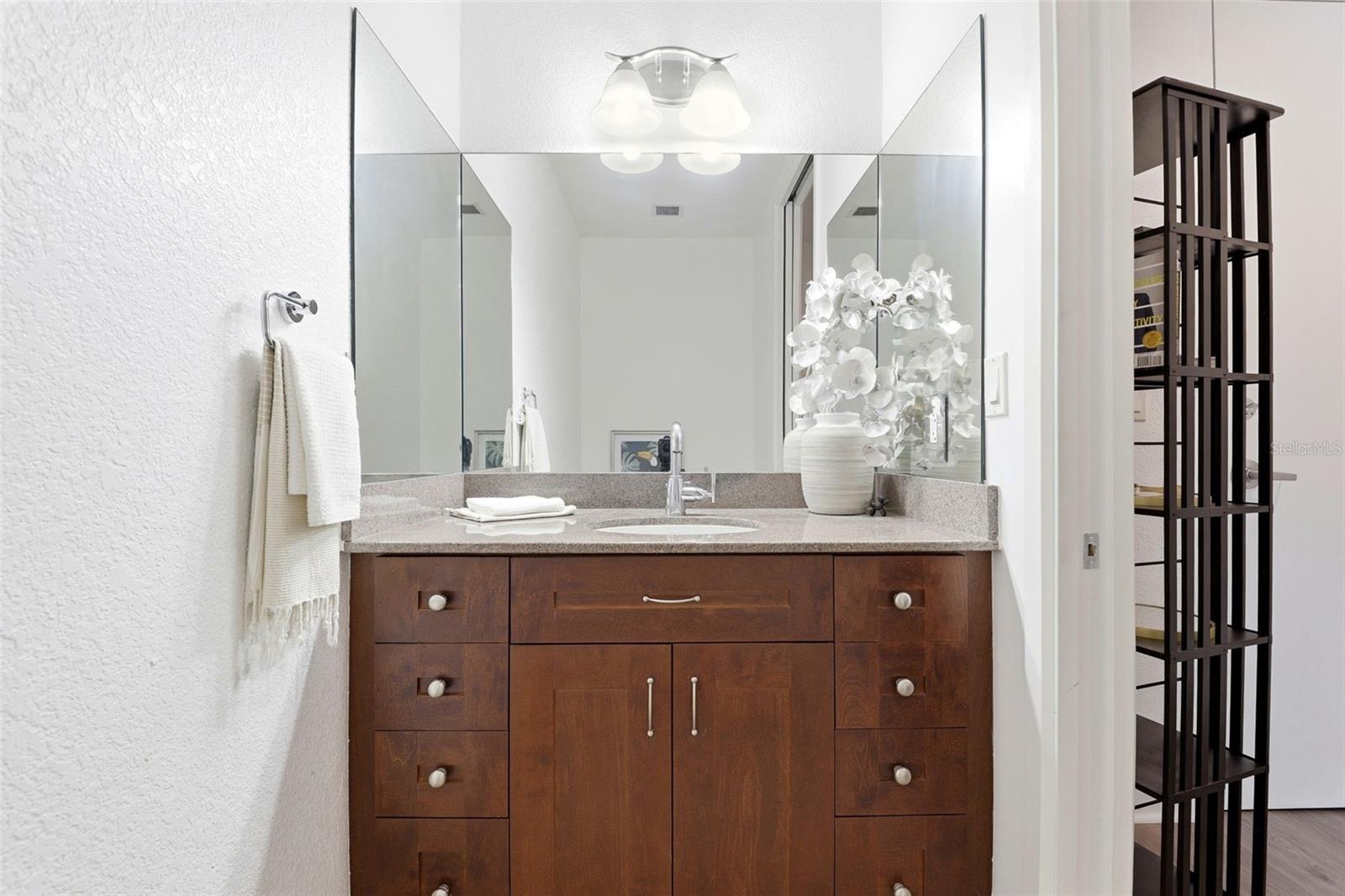 VUE/LK EOLA - Residential