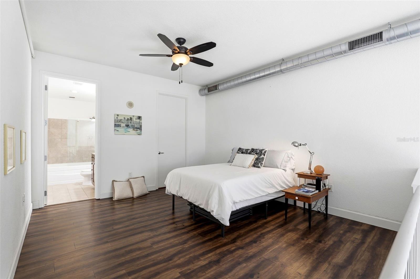 VUE/LK EOLA - Residential