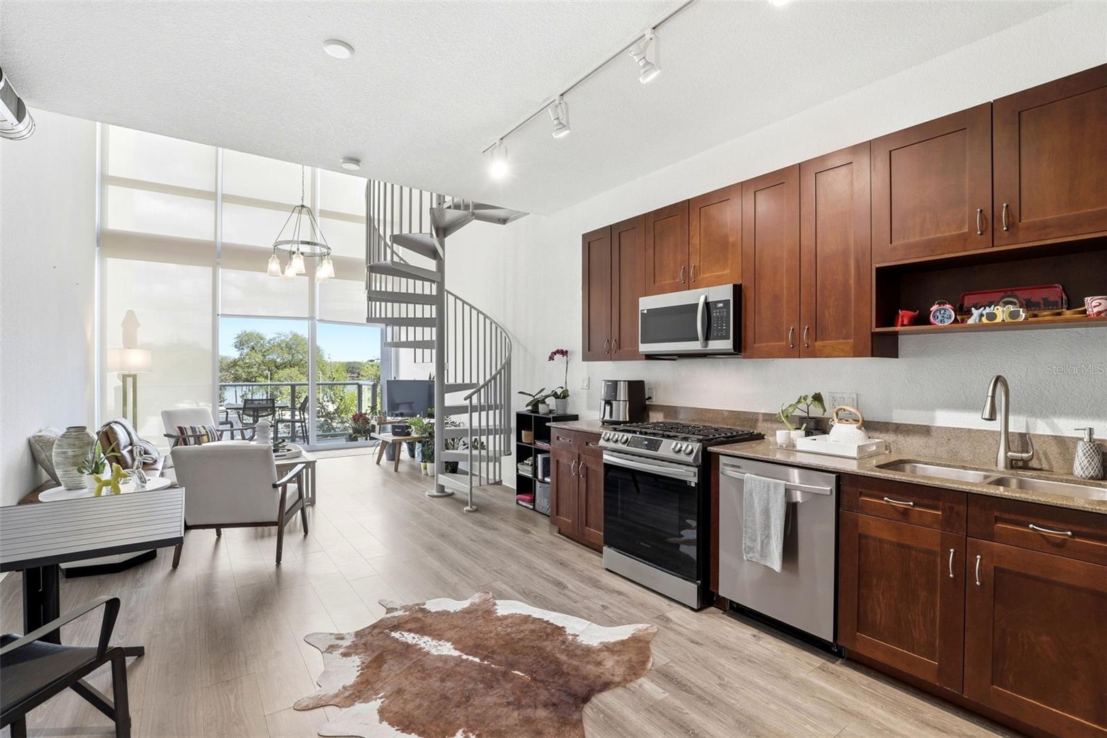 VUE/LK EOLA - Residential