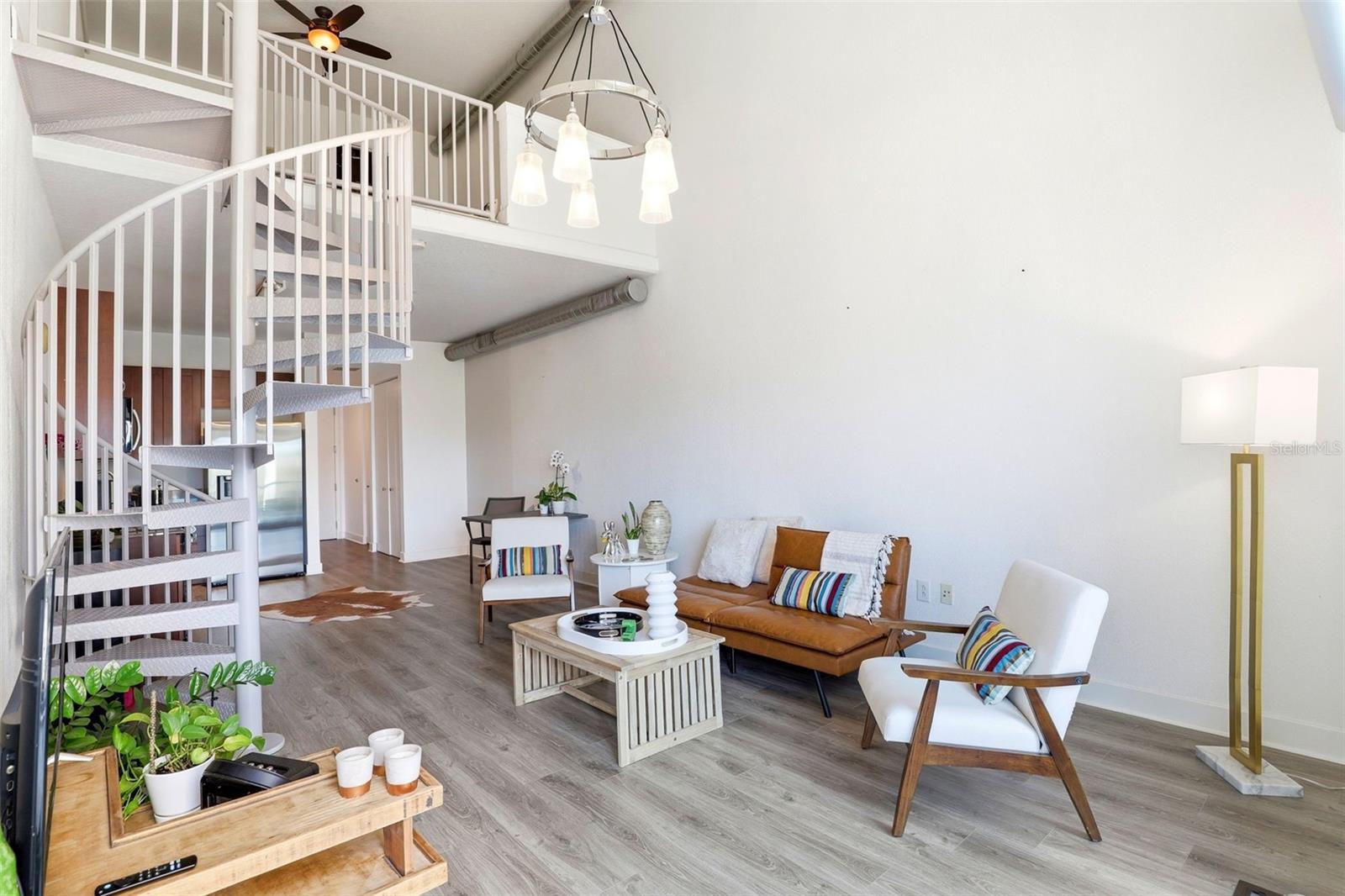 VUE/LK EOLA - Residential