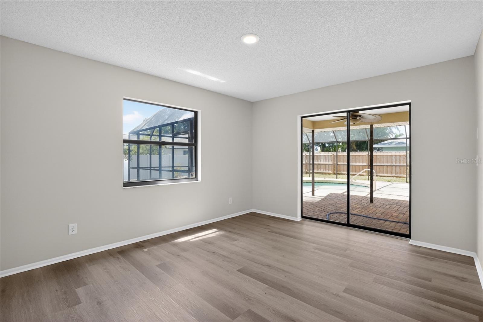 MANATEE OAKS II B - Residential