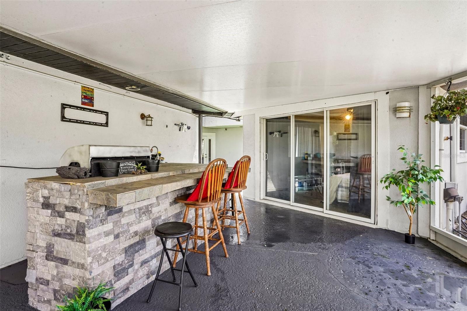 VALENCIA TERRACE - Residential