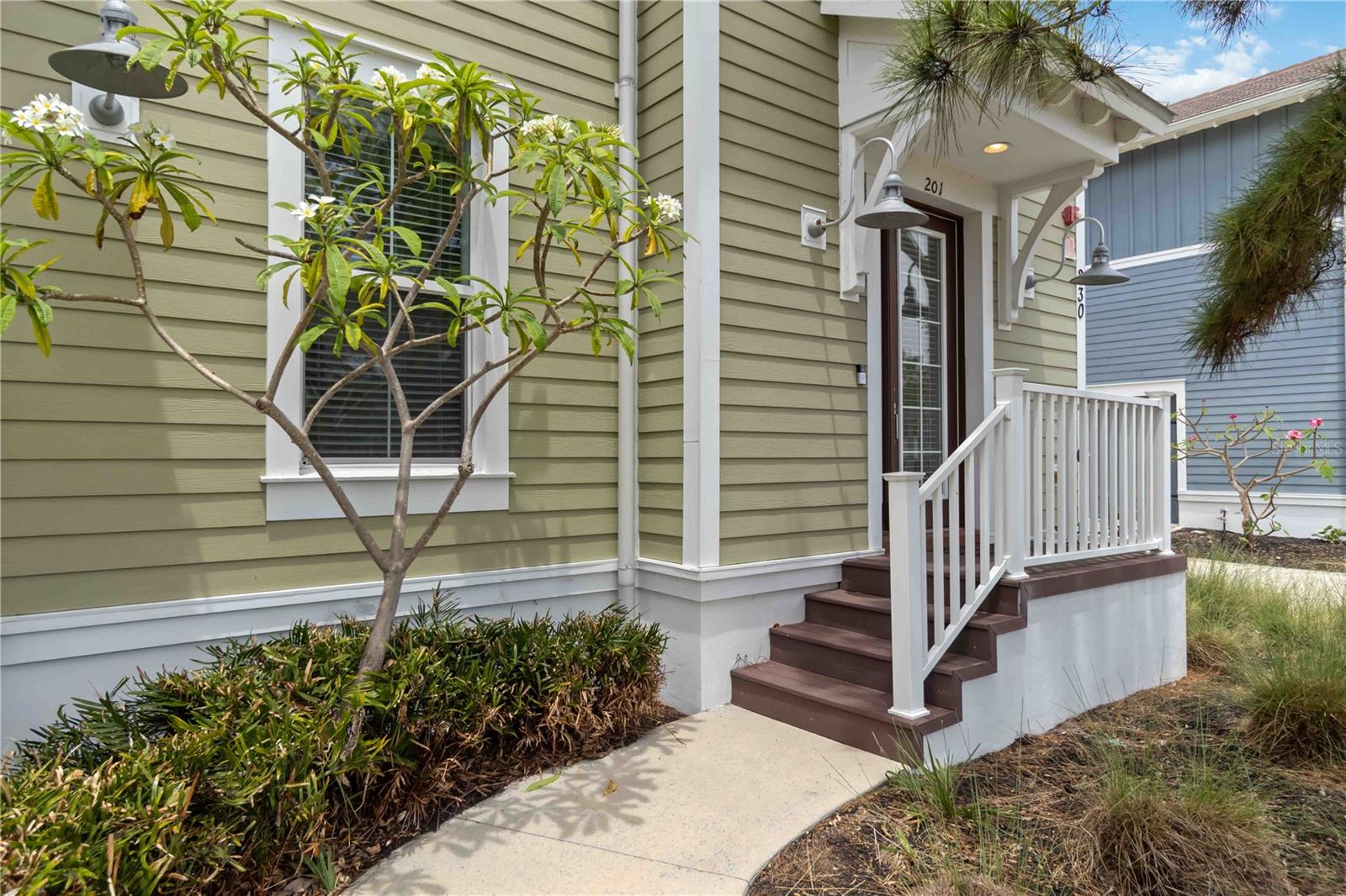 230 SAPPHIRE LAKE DRIVE 201