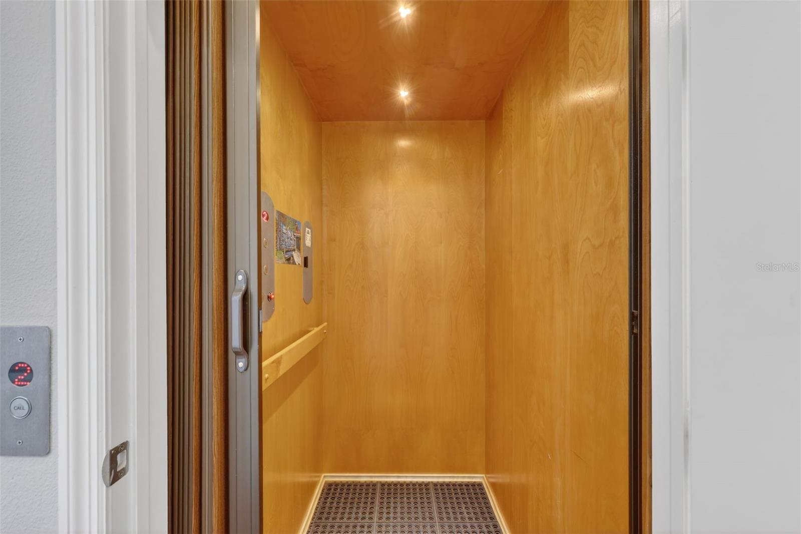 MANGROVE WALK II ON HARBOUR ISLE 9&10 - Residential