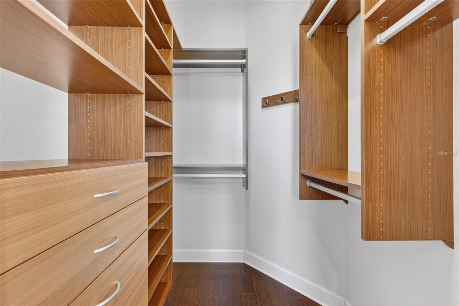 MANGROVE WALK II ON HARBOUR ISLE 9&10 - Residential